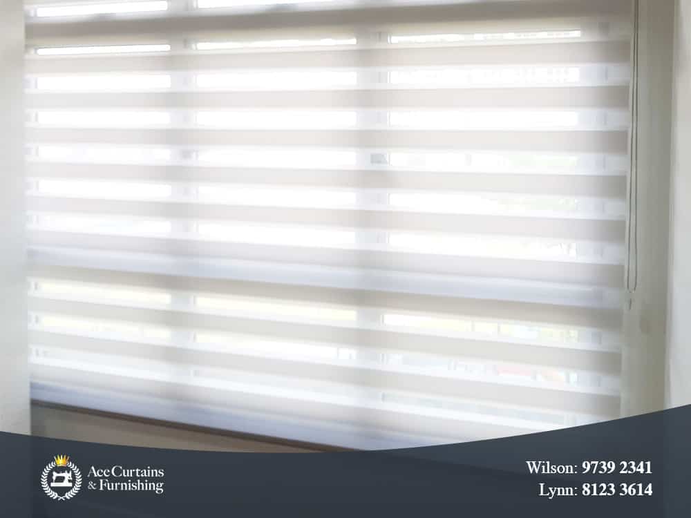 White Korean blind gives the room a soft light by filtering harsh sunlight.