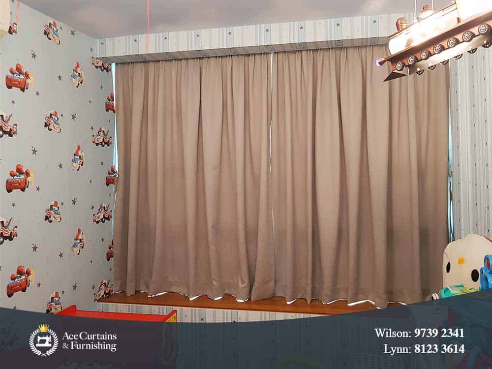 Dimout curtain for kids bedroom with printed wallpaper of Cars.