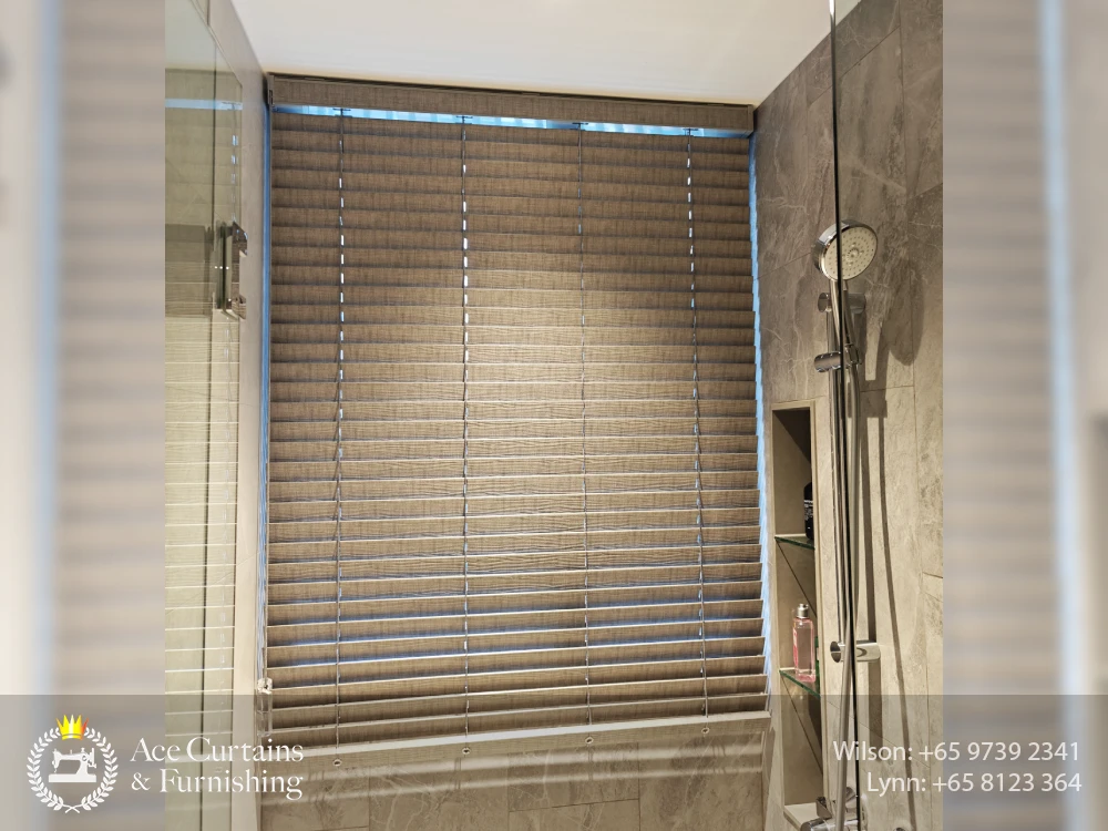 bathroom wood print venetian blind